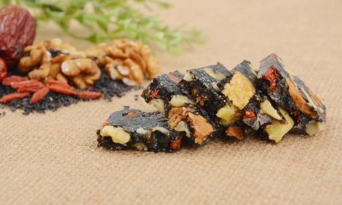 脸上突然起包-脸上突然起了很多肿块网 - 网站提供脸上突然长了很多小疙瘩小常识、脸上突然长了很多小疙瘩